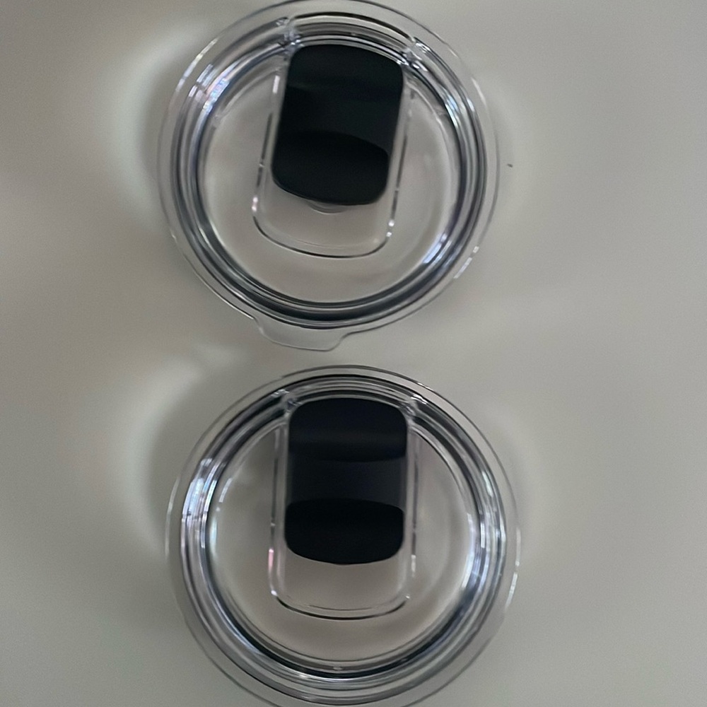 Yeti slide lids. Set of 2.